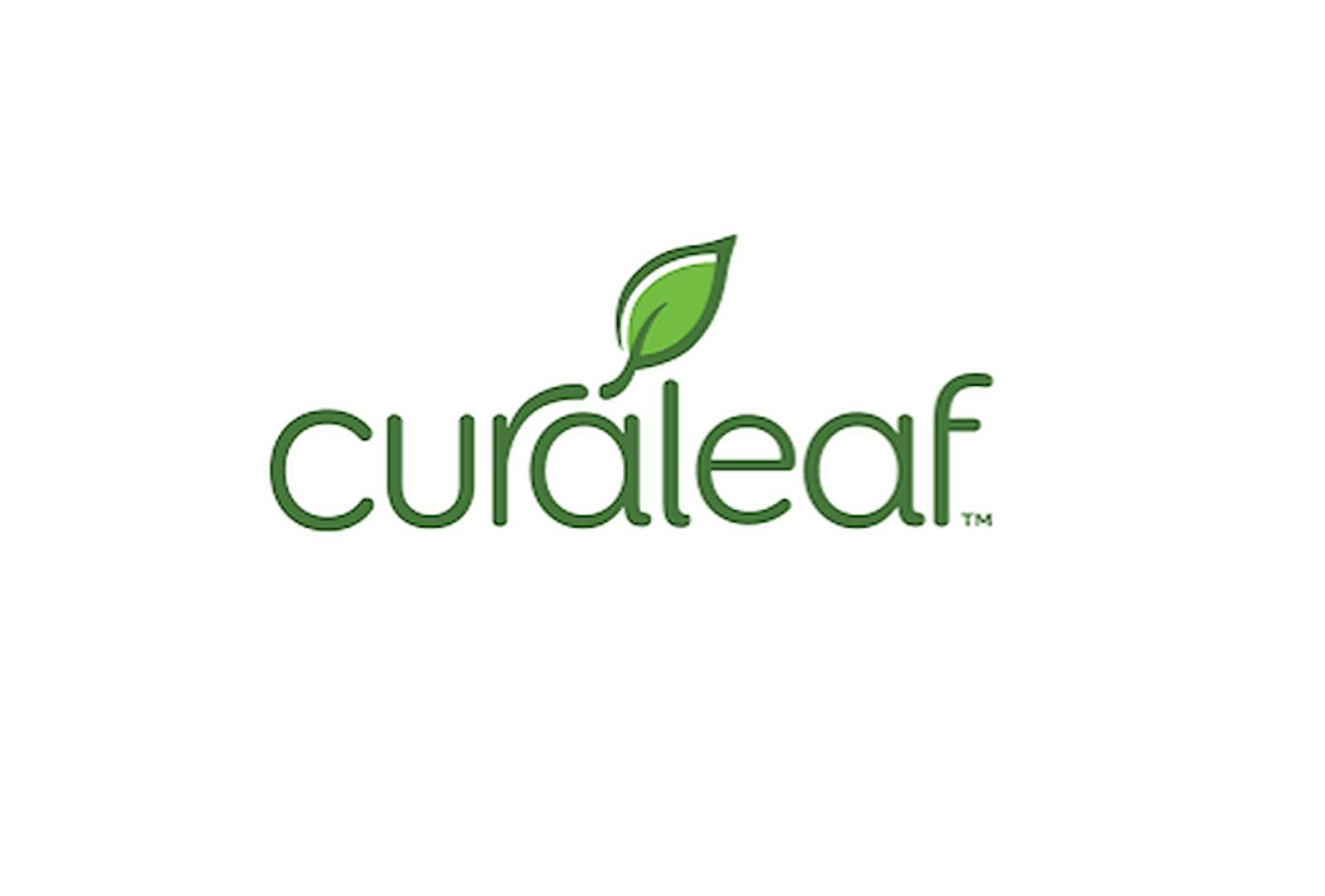 Curaleaf Sweet Strawberry Gummies 100mg 10pack Leafly