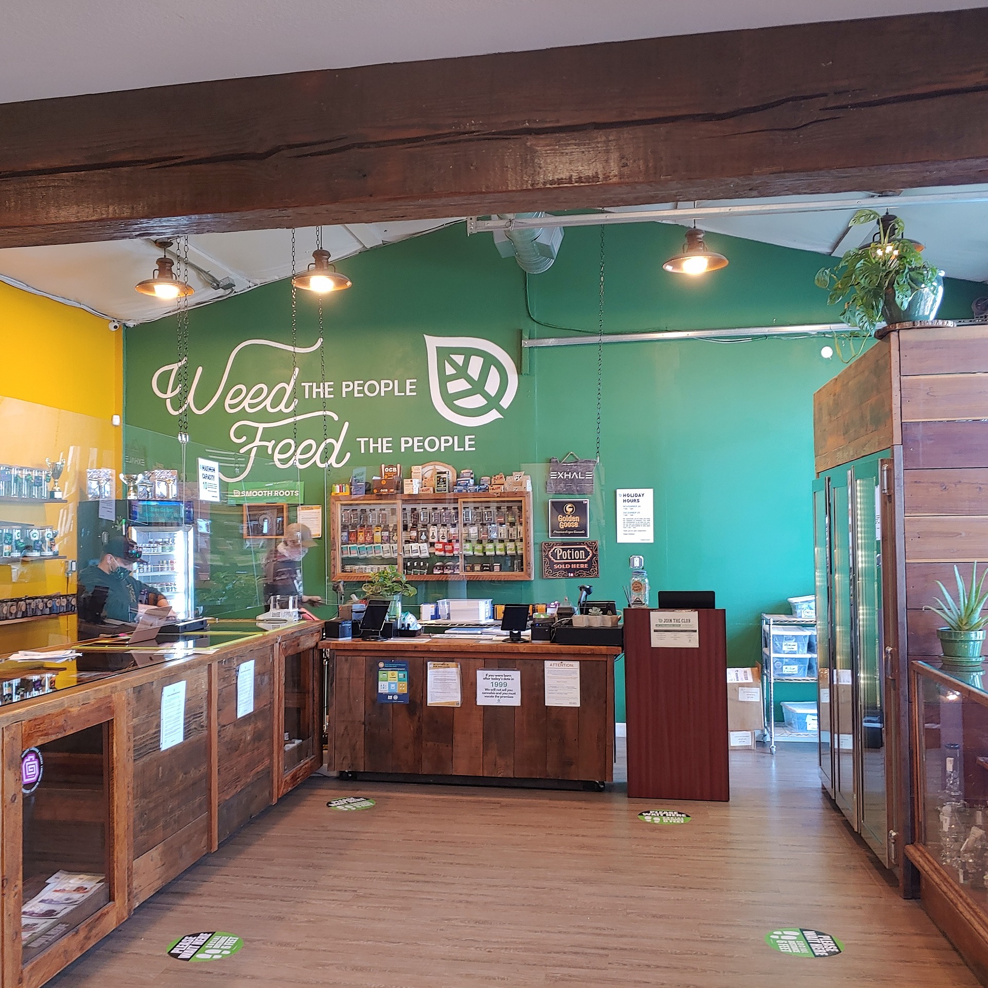 Smooth Roots Cannabis - McMinnville