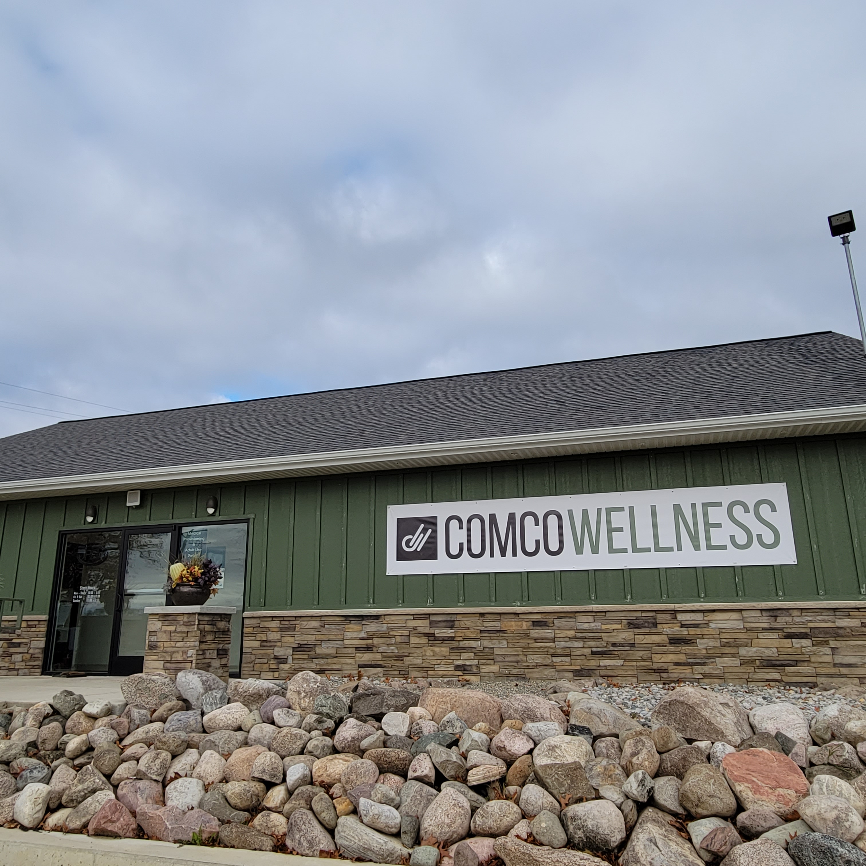 Comco Wellness Reviews Leafly